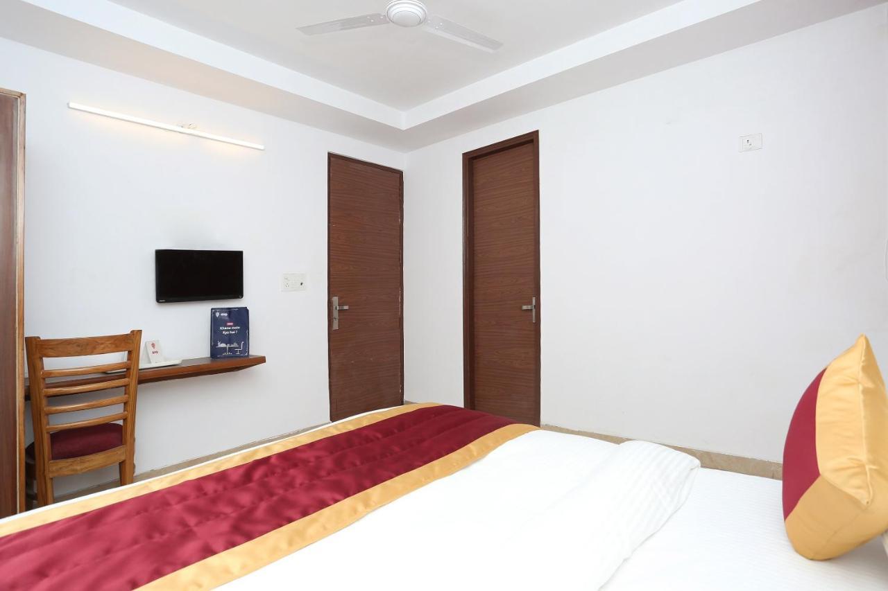 Capital O 12807 Amaira Hotel And Banquets Noida Exterior foto